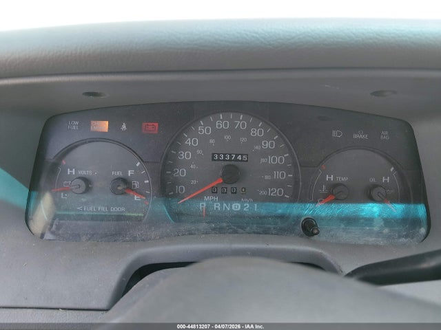 44813207 :رقم المزاد ، 2MEFM75W3YX646181 vin ، 2000 Mercury Grand Marquis Ls مزاد بيع