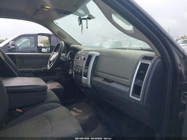 44813230 :رقم المزاد ، 3C7WDMDL2CG124347 vin ، 2012 Ram 5500 Chassis St/slt مزاد بيع