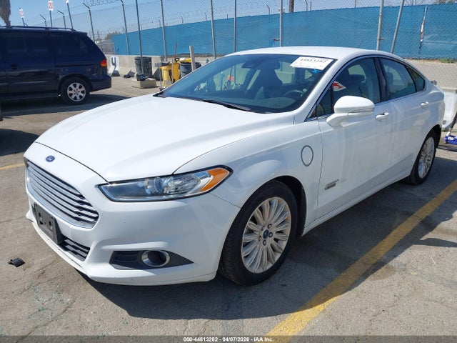 Ford Fusion Energi Se Luxury 2016 3FA6P0PU0GR270537 Image 2