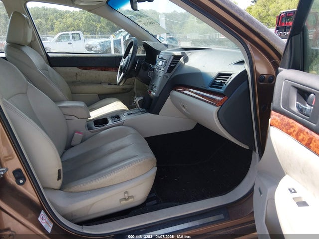 44813283 :رقم المزاد ، 4S3BMBK68B3240795 vin ، 2011 Subaru Legacy 2.5i Limited مزاد بيع