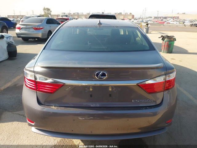 JTHBW1GG1E2069516 Lexus ES 300H