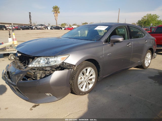 JTHBW1GG1E2069516 Lexus ES 300H