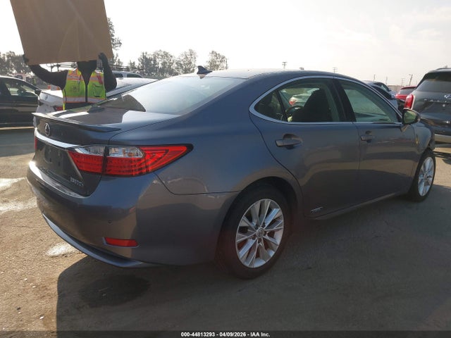 JTHBW1GG1E2069516 Lexus ES 300H