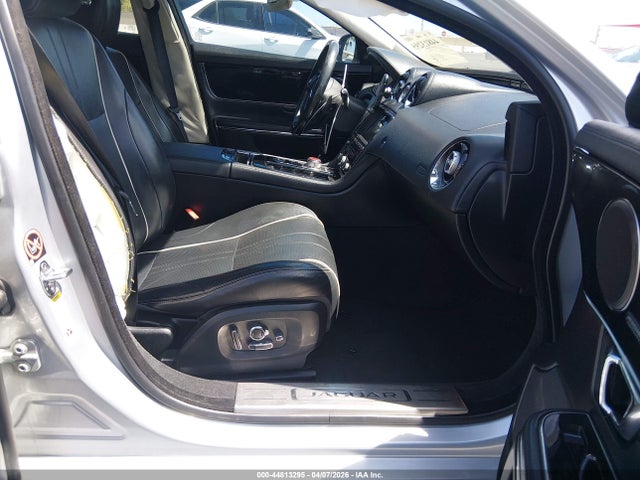 SAJWA1C74G8W03004 Jaguar Xj R-sport