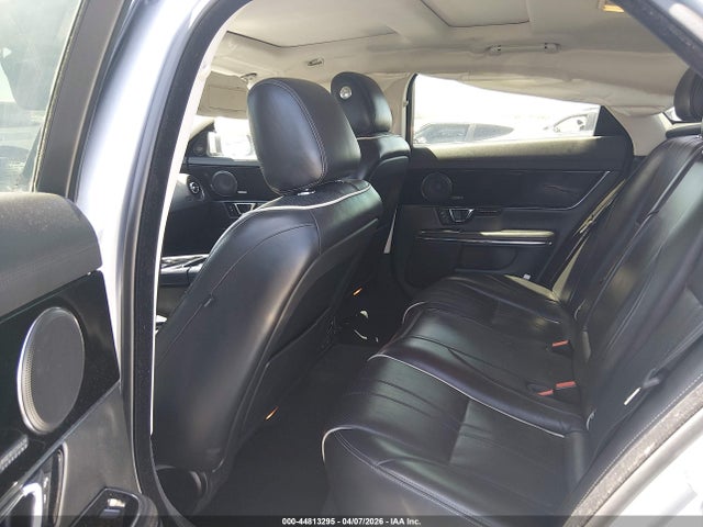 SAJWA1C74G8W03004 Jaguar Xj R-sport