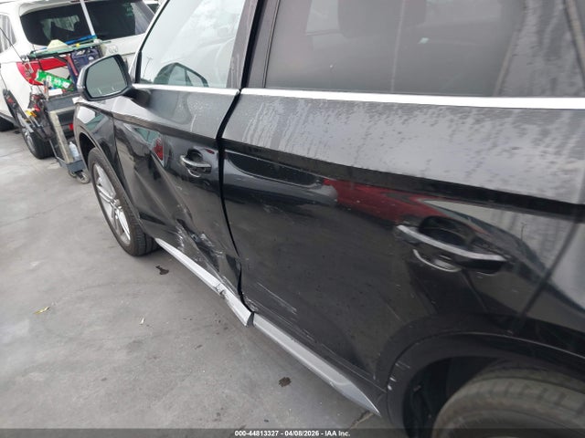Продаж на аукціоні авто 2018 Audi Q5 2.0t Premium, vin: WA1BNAFY1J2192090, номер лоту: 44813327