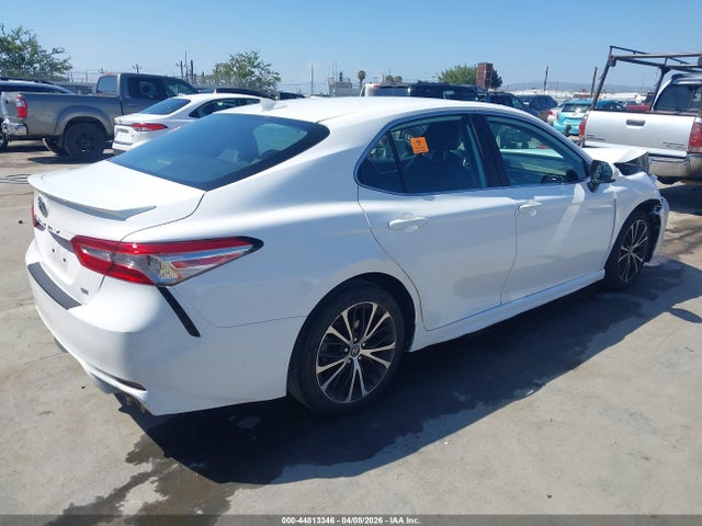 2019 TOYOTA CAMRY 4T1B11HK6KU713686 Photo 3