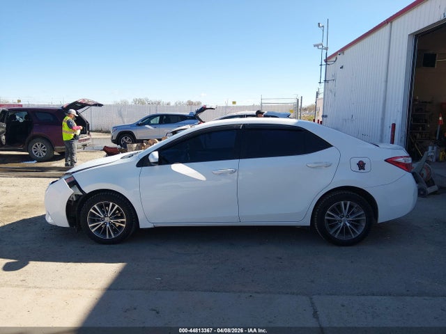 2015 Toyota Corolla Le Plus მანქანა იყიდება აუქციონზე, vin: 5YFBURHE2FP214844, აუქციონის ნომერი: 44813367