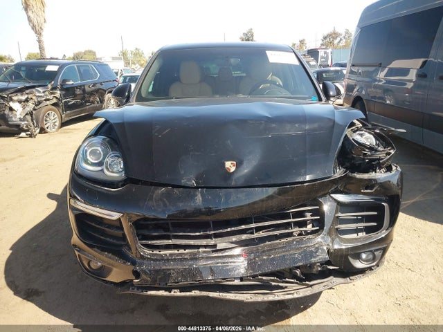 44813375 :رقم المزاد ، WP1AA2A22JKA02866 vin ، 2018 Porsche Cayenne Platinum Edition مزاد بيع