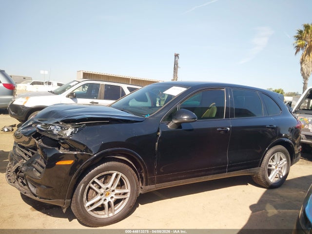44813375 :رقم المزاد ، WP1AA2A22JKA02866 vin ، 2018 Porsche Cayenne Platinum Edition مزاد بيع