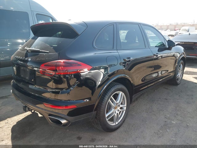 44813375 :رقم المزاد ، WP1AA2A22JKA02866 vin ، 2018 Porsche Cayenne Platinum Edition مزاد بيع