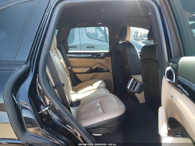 44813375 :رقم المزاد ، WP1AA2A22JKA02866 vin ، 2018 Porsche Cayenne Platinum Edition مزاد بيع