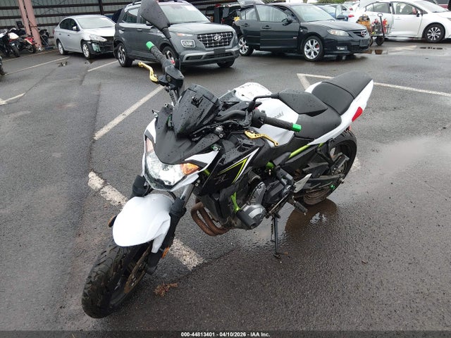 Kawasaki Er650 G 2017 JKAEREG16HDA01887 Image 2