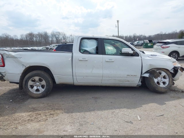 Продажа на аукционе авто 2022 Ram 1500 Big Horn  4x4 6'4 Box, vin: 1C6SRFBT7NN162752, номер лота: 44813403