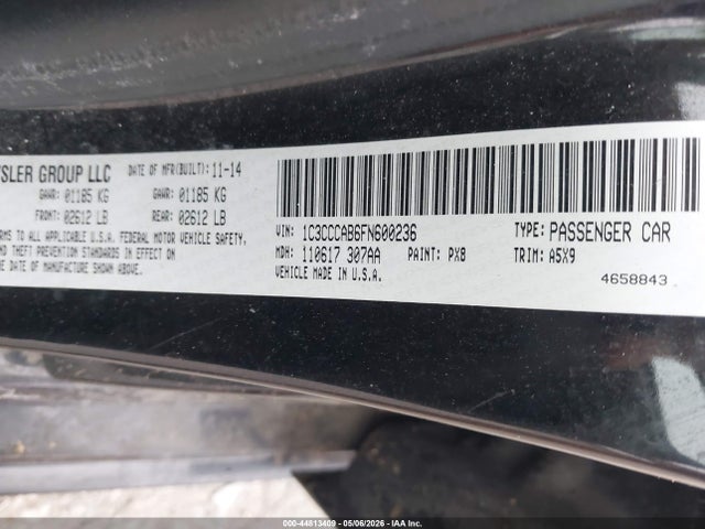 44813409 :رقم المزاد ، 1C3CCCAB6FN600236 vin ، 2015 Chrysler 200 Limited مزاد بيع