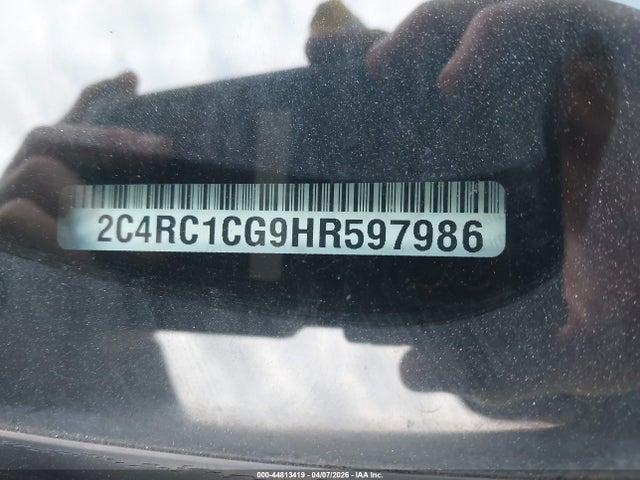 Продажа на аукционе авто 2017 Chrysler Pacifica Lx, vin: 2C4RC1CG9HR597986, номер лота: 44813419