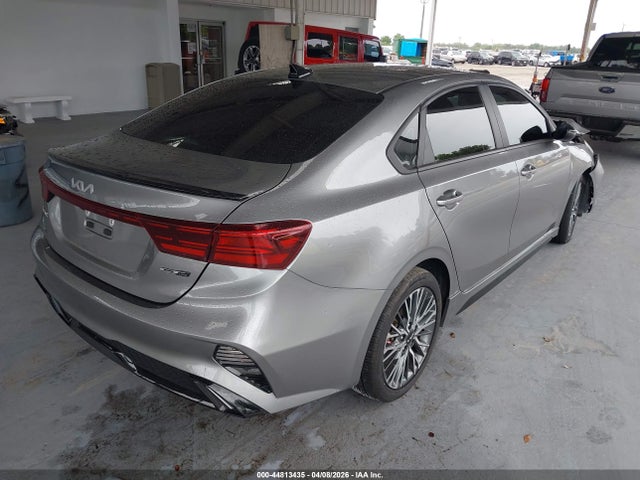 2022 Kia Forte Gt-line მანქანა იყიდება აუქციონზე, vin: 3KPF54AD7NE456001, აუქციონის ნომერი: 44813435