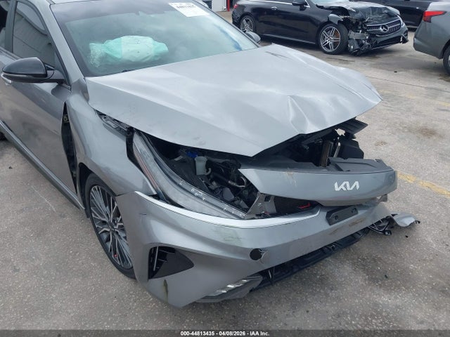 2022 Kia Forte Gt-line მანქანა იყიდება აუქციონზე, vin: 3KPF54AD7NE456001, აუქციონის ნომერი: 44813435