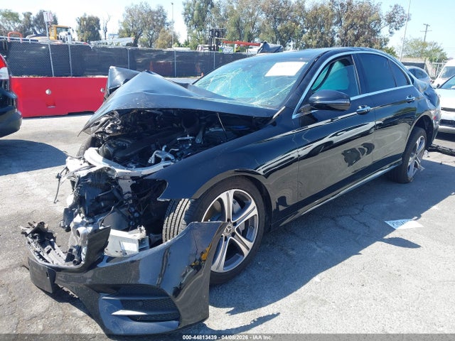 44813439 :رقم المزاد ، WDDZF8DB5LA741507 vin ، 2020 Mercedes-benz E 350 مزاد بيع
