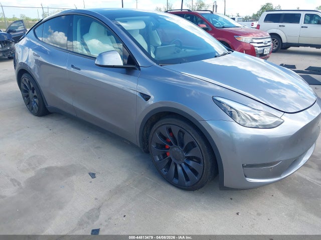 2025 Tesla Model Y Performance Dual Motor All-wheel Drive მანქანა იყიდება აუქციონზე, vin: 7SAYGDEF5SA343152, აუქციონის ნომერი: 44813479