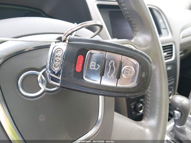 Продаж на аукціоні авто 2011 Audi Q5 3.2 Premium Plus, vin: WA1DKAFP0BA011836, номер лоту: 44813487