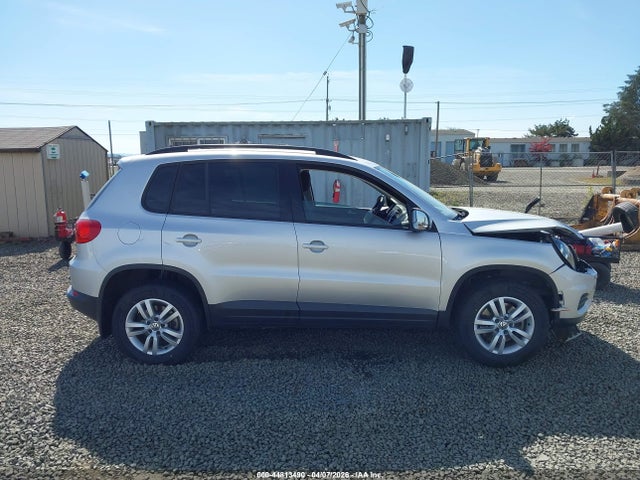 WVGBV7AX0HK027063 Volkswagen Tiguan 2.0t/2.0t S
