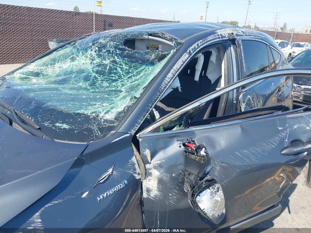 Toyota VENZA LE 2021 JTEAAAAH5MJ055549 Image 16