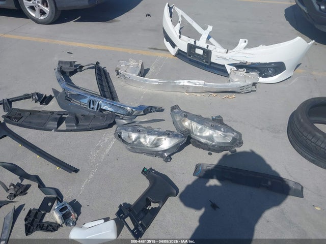 44813515 :رقم المزاد ، 2HGFC3B33GH352376 vin ، 2016 Honda Civic Ex-t مزاد بيع