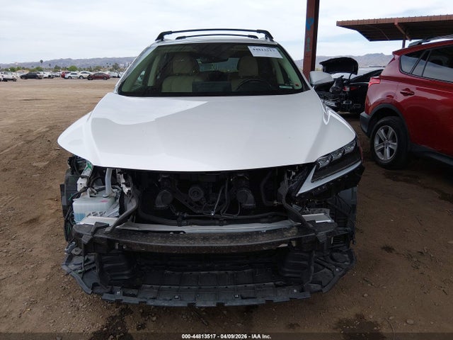 44813517 :رقم المزاد ، JTJJGKFA2N2024031 vin ، 2022 Lexus Rx 450hl Luxury مزاد بيع