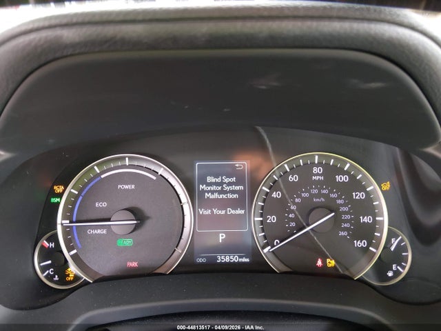 44813517 :رقم المزاد ، JTJJGKFA2N2024031 vin ، 2022 Lexus Rx 450hl Luxury مزاد بيع