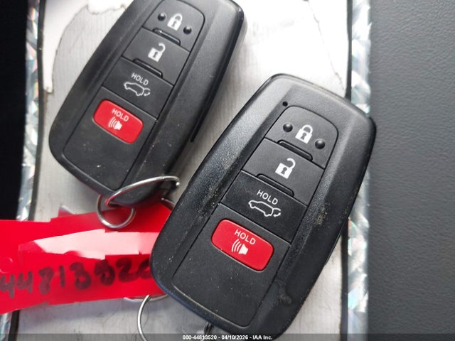 2T3A1RFV1SW625577 Toyota Rav4 Xle Premium