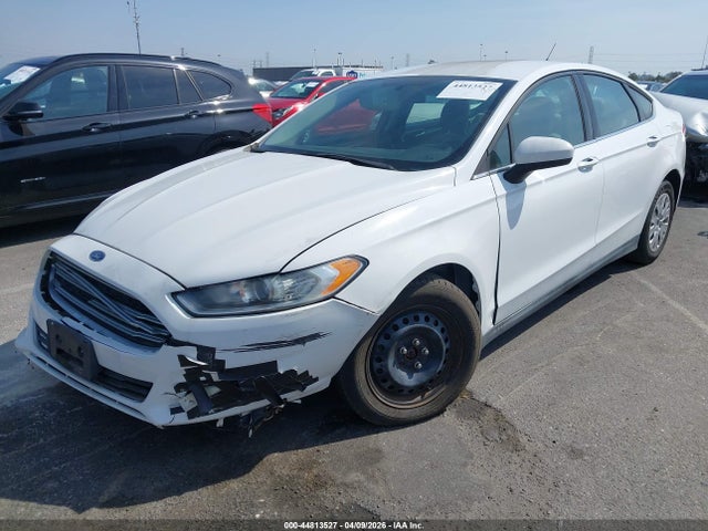 Ford FUSION S 2014 3FA6P0G77ER283891 Image 2