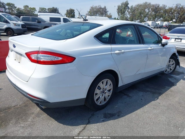 Продажа на аукционе авто 2014 Ford Fusion S, vin: 3FA6P0G77ER283891, номер лота: 44813527