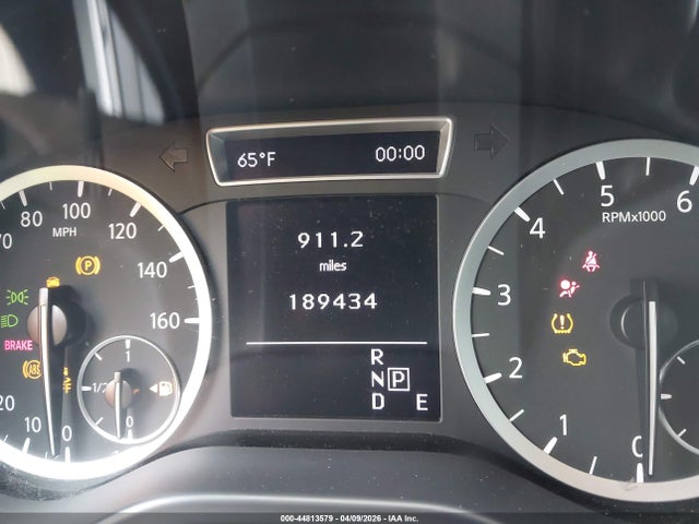 SJKCH5CP1HA027724 Infiniti Qx30 Premium