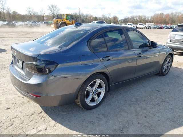 2014 BMW 320I WBA3C3C55EF985328 Photo 3