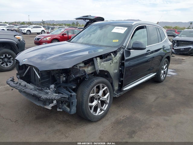 44813613 :رقم المزاد ، 5UX43DP01N9M25850 vin ، 2022 Bmw X3 Sdrive30i مزاد بيع