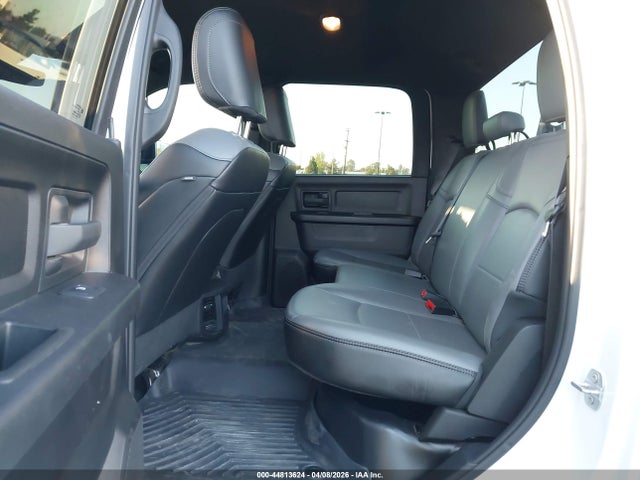 3C6UR5HL8RG370745 RAM 2500 Tradesman 4x4 8&#039; Box