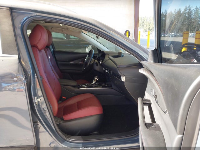 Продажа на аукционе авто 2024 Mazda Cx-30 2.5 S Carbon Edition, vin: 3MVDMBCMXRM682538, номер лота: 44813625
