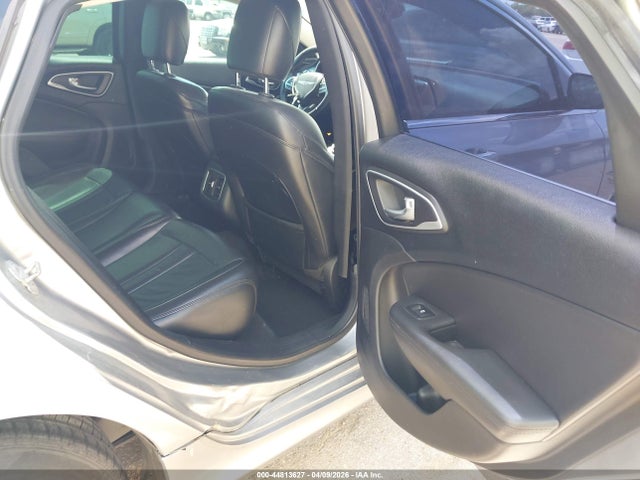 Продаж на аукціоні авто 2015 Chrysler 200 C, vin: 1C3CCCCB0FN544890, номер лоту: 44813627