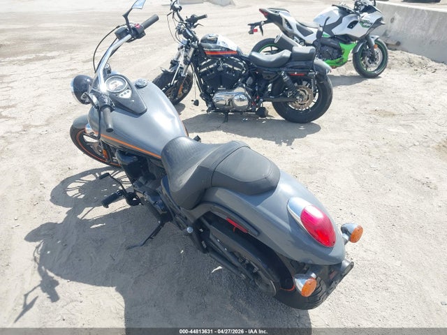 Kawasaki Vn900 C 2019 JKAVN2C17KA072084 Image 3