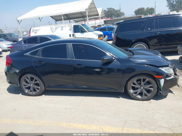 Honda Civic Sport 2019 19XFC2F87KE210003 Image 14