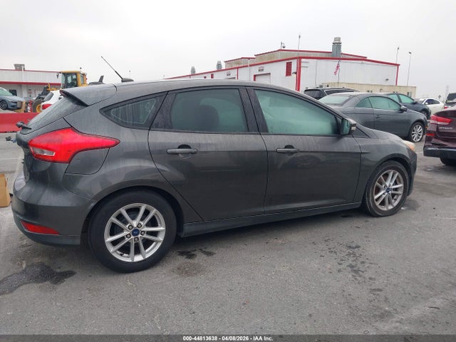 Ford FOCUS SE 2016 1FADP3K26GL320063 Image 14