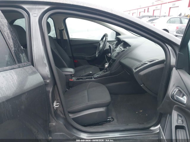 Ford FOCUS SE 2016 1FADP3K26GL320063 Image 5