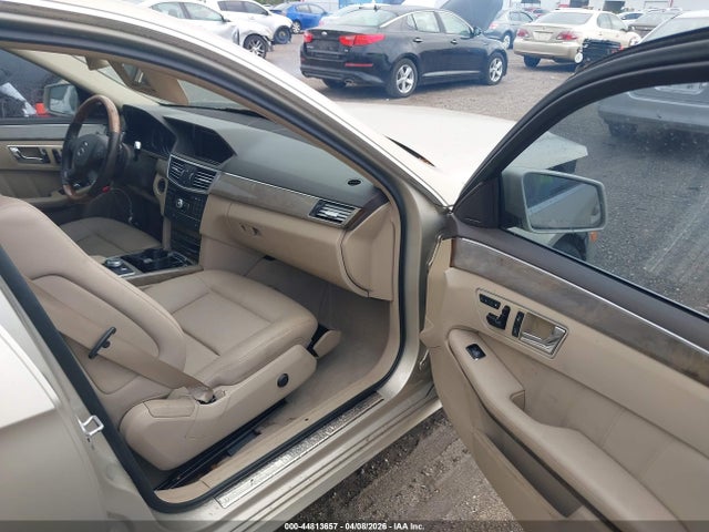 2010 MERCEDES-BENZ E 350 WDDHF5GB5AA103616 Photo 4