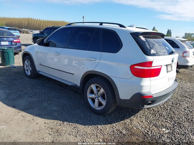 2010 BMW X5 5UXFE4C53AL276326 Photo 2