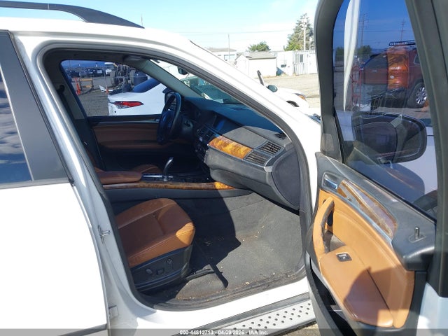 2010 BMW X5 5UXFE4C53AL276326 Photo 4