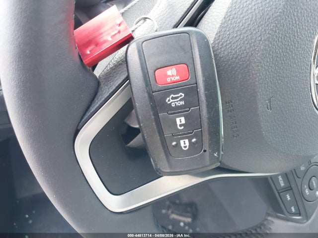 44813714 :رقم المزاد ، 2T3C1RFV2SC360615 vin ، 2025 Toyota Rav4 Xle Premium مزاد بيع