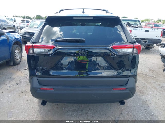 44813714 :رقم المزاد ، 2T3C1RFV2SC360615 vin ، 2025 Toyota Rav4 Xle Premium مزاد بيع