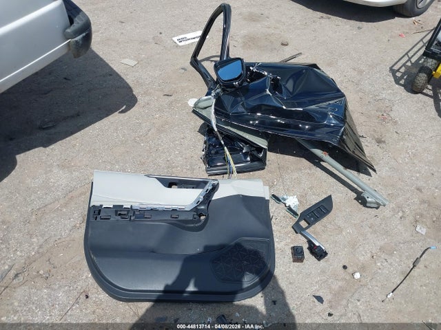 44813714 :رقم المزاد ، 2T3C1RFV2SC360615 vin ، 2025 Toyota Rav4 Xle Premium مزاد بيع