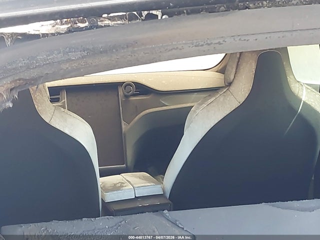 2018 Tesla Model S მანქანა იყიდება აუქციონზე, vin: 5YJSA1E2XJF276047, აუქციონის ნომერი: 44813767